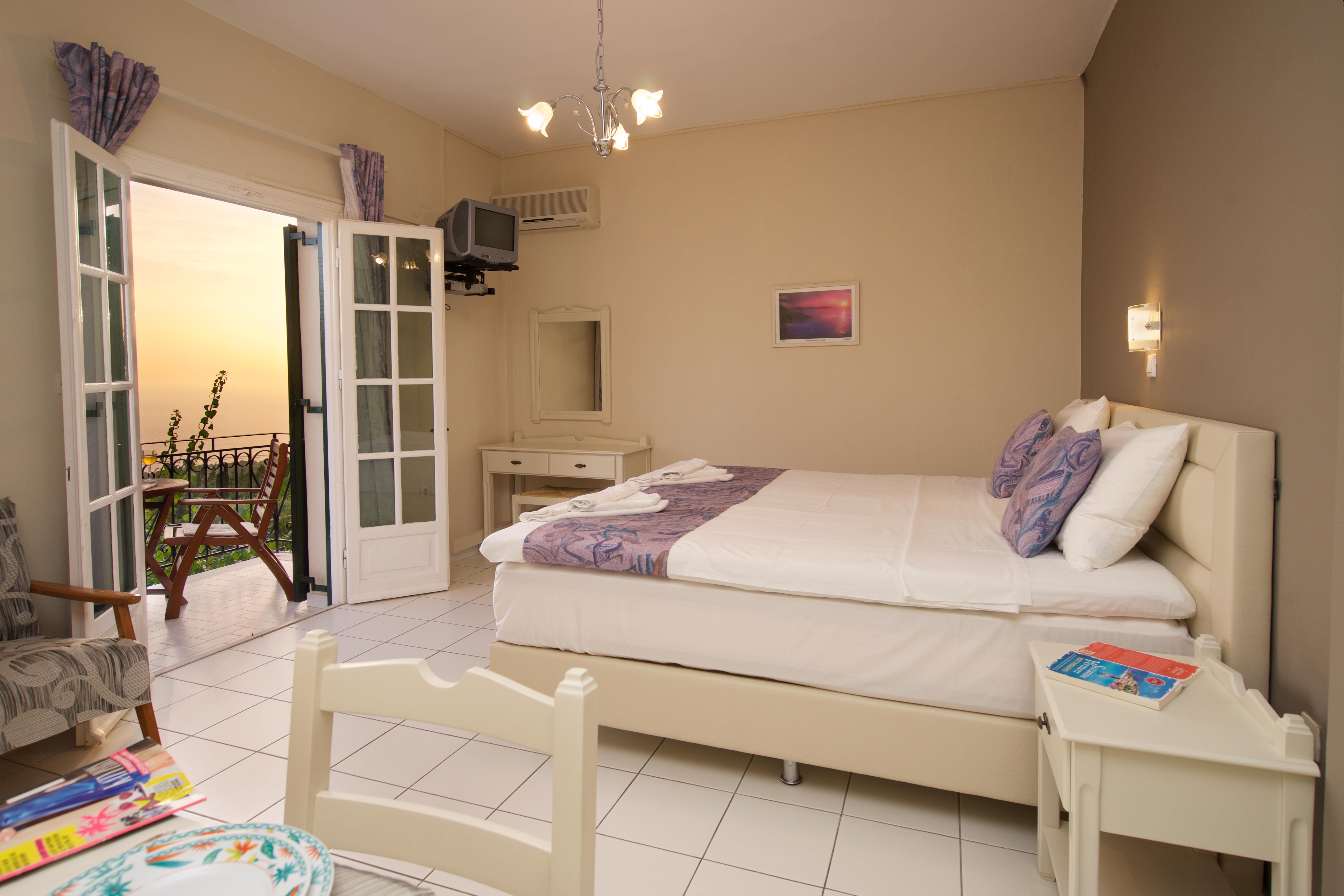 Studios Vrionis Panoramic Sunset Mesovounia  Екстер'єр фото