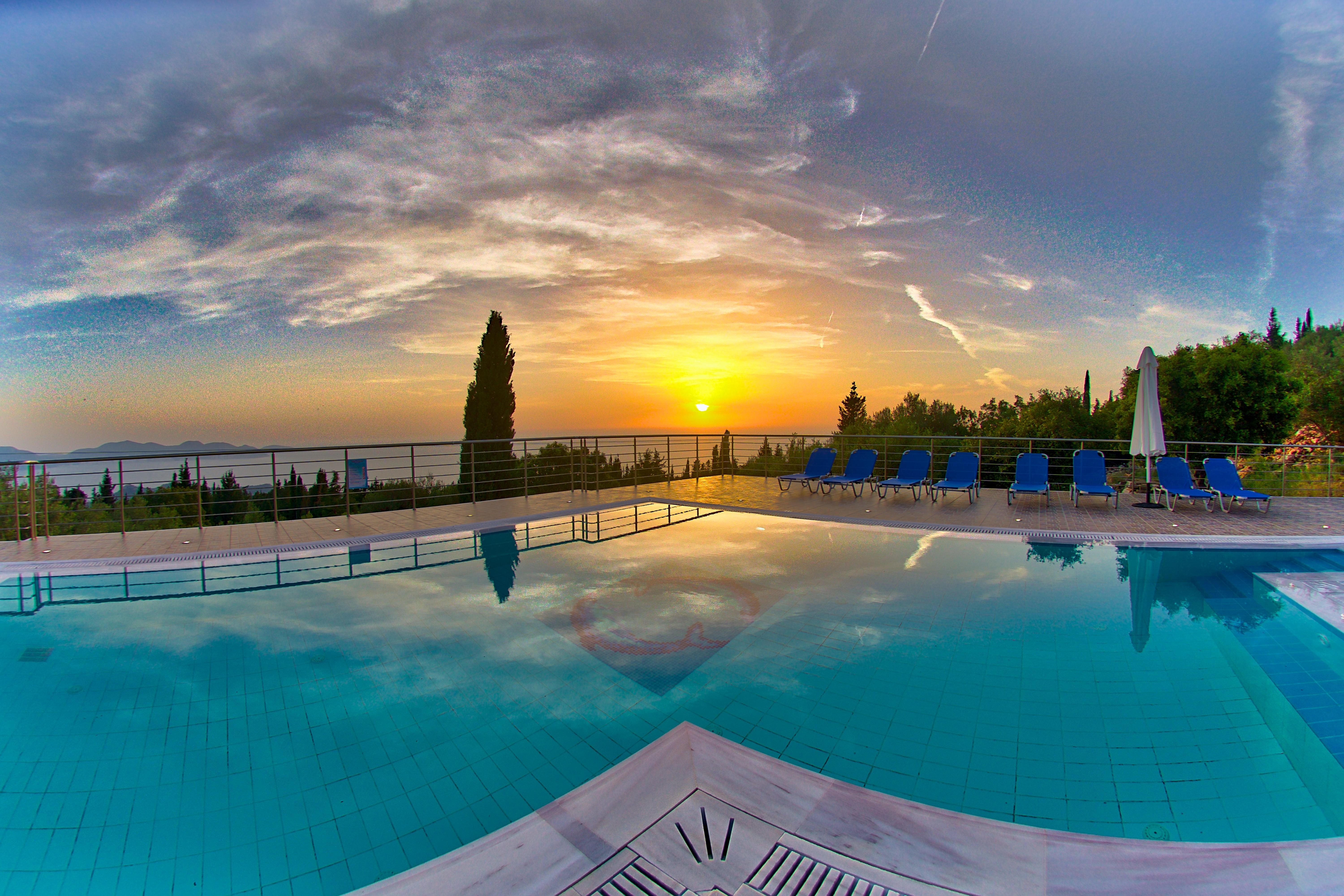 Studios Vrionis Panoramic Sunset Mesovounia  Екстер'єр фото